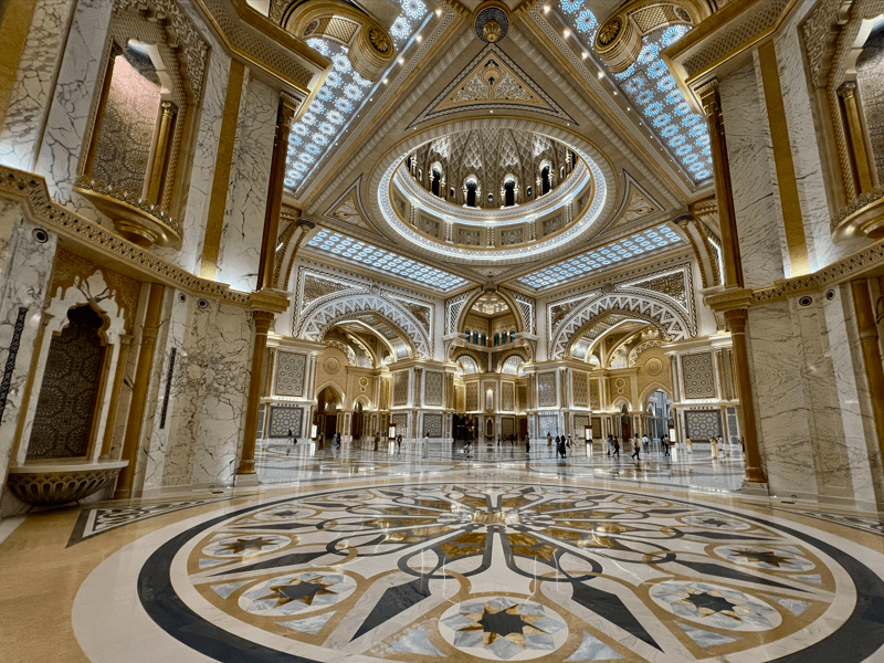 馬年吉祥賀新春|璀璨華麗熱情杜拜7日~直飛阿布達比、入住5星酒店、加碼亞特蘭提斯自助餐