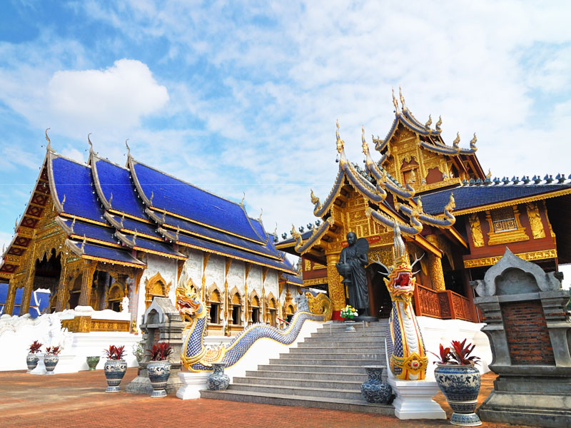 同遊泰北清邁、南奔火車之旅、湄登象園、神祕彩虹洞探險、蘭谷莊園泰服體驗 + 放水燈祈福5日遊〡清明4連休專案〡
